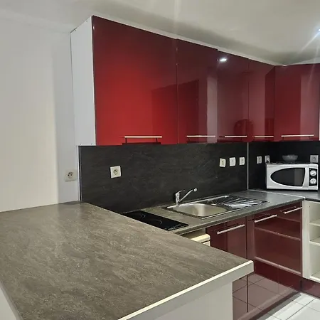 Apartment De La Pyramide Alençon