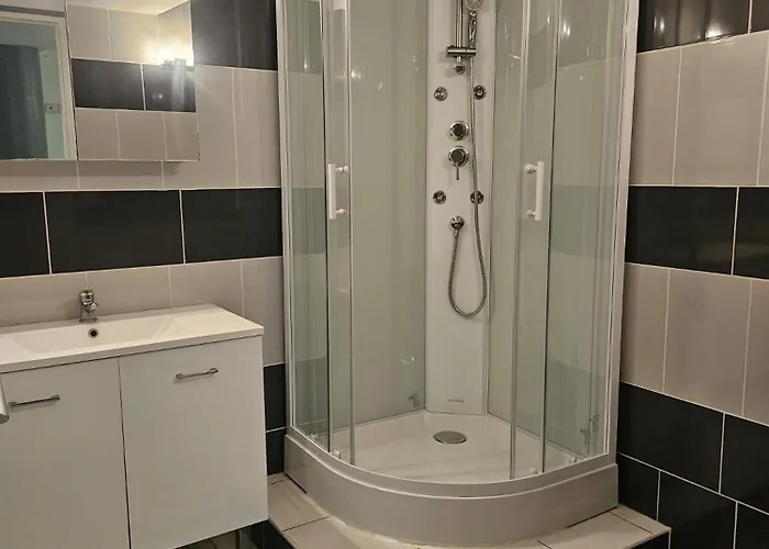 Apartament De La Pyramide